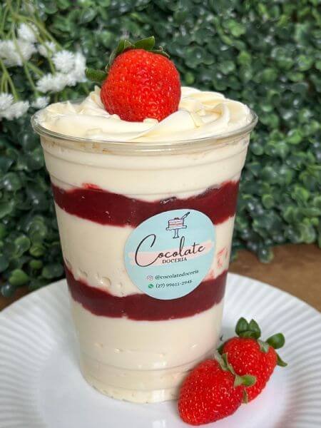 Ninho com geleia de morango G - 473ml